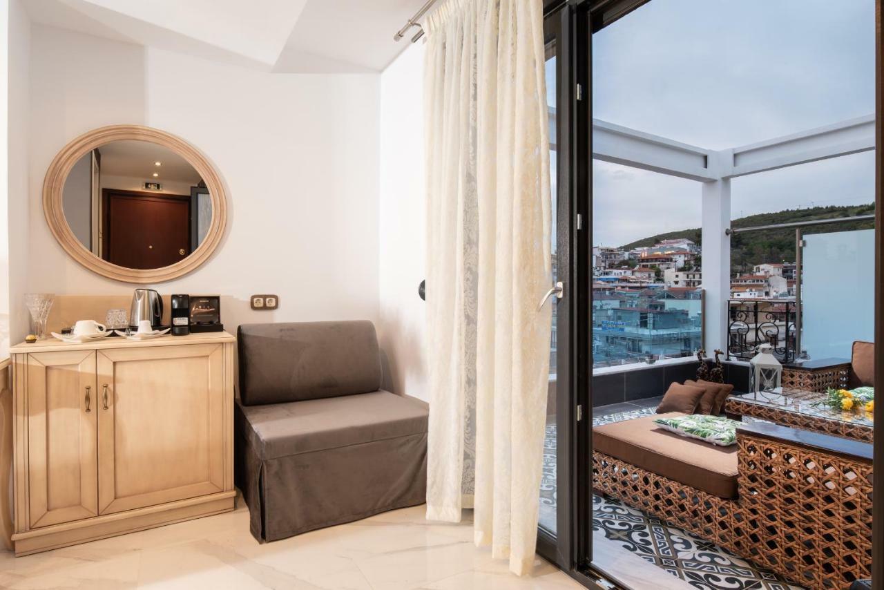 Pela Veranda Exquisite Suites Neos Marmaras Exteriör bild